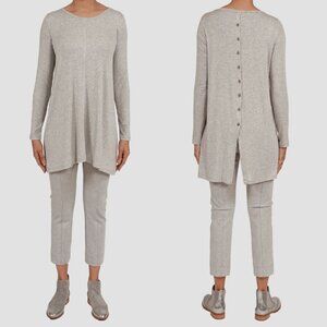 Ayrtight Heathered White Ribbed Modal Blend Button Back Tunic